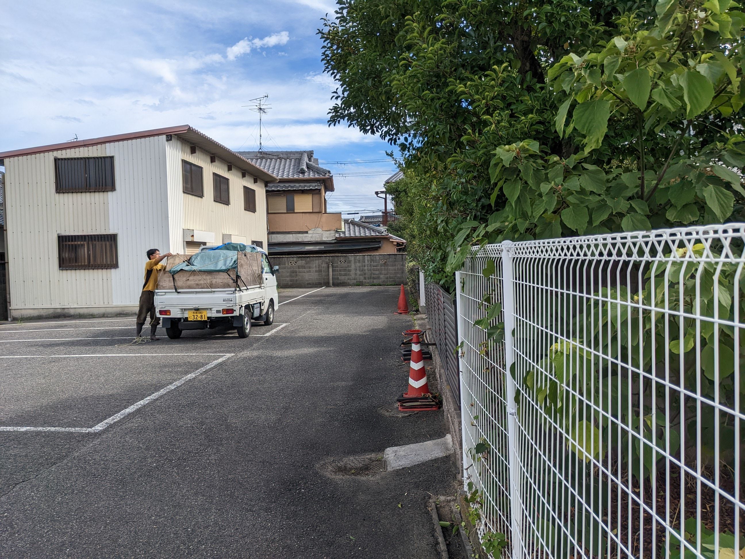 大阪府岸和田市 刈込み 柵ぞい 令和4年 9月17日