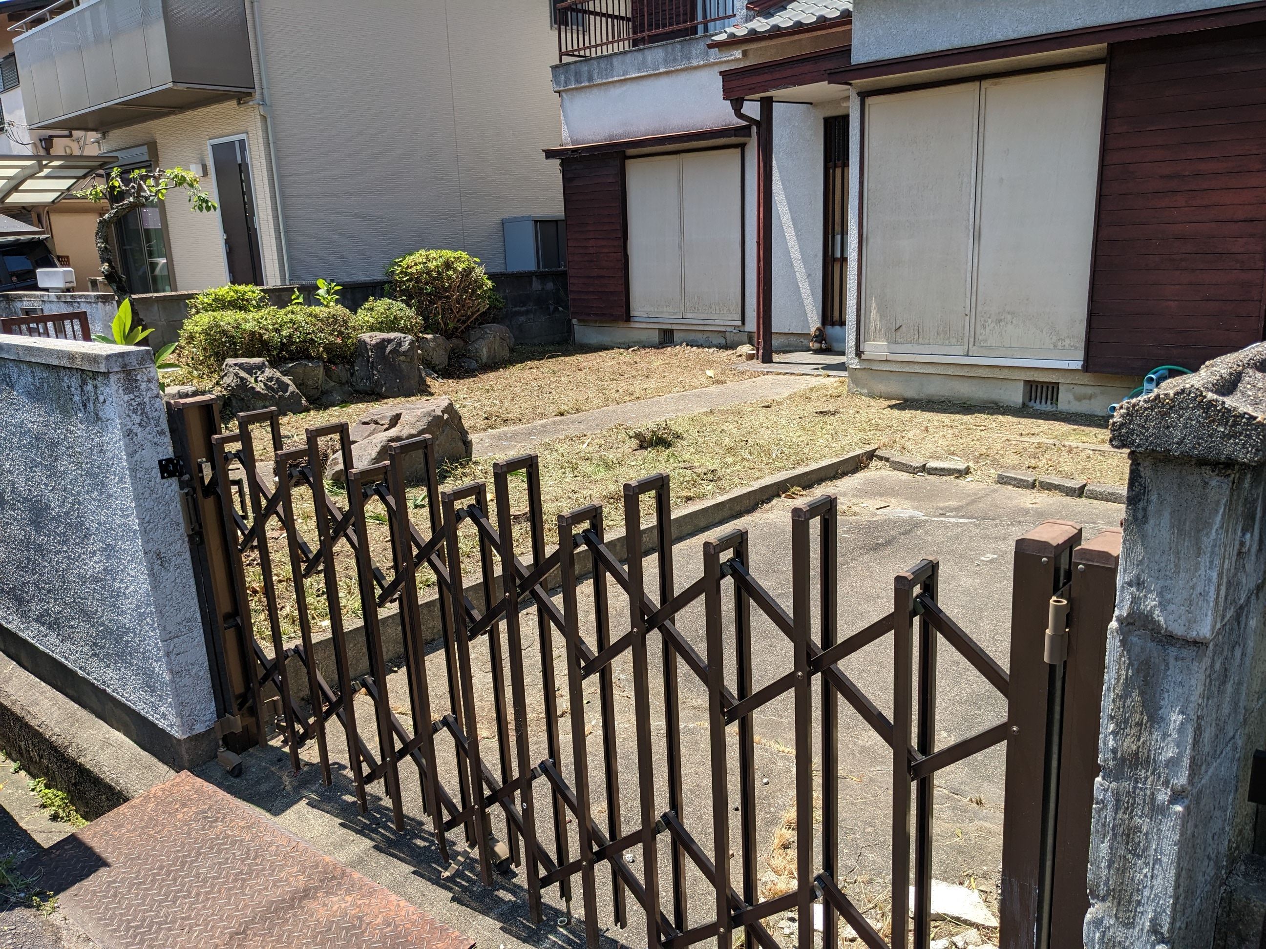 奈良県奈良市 空き家、草刈りなど