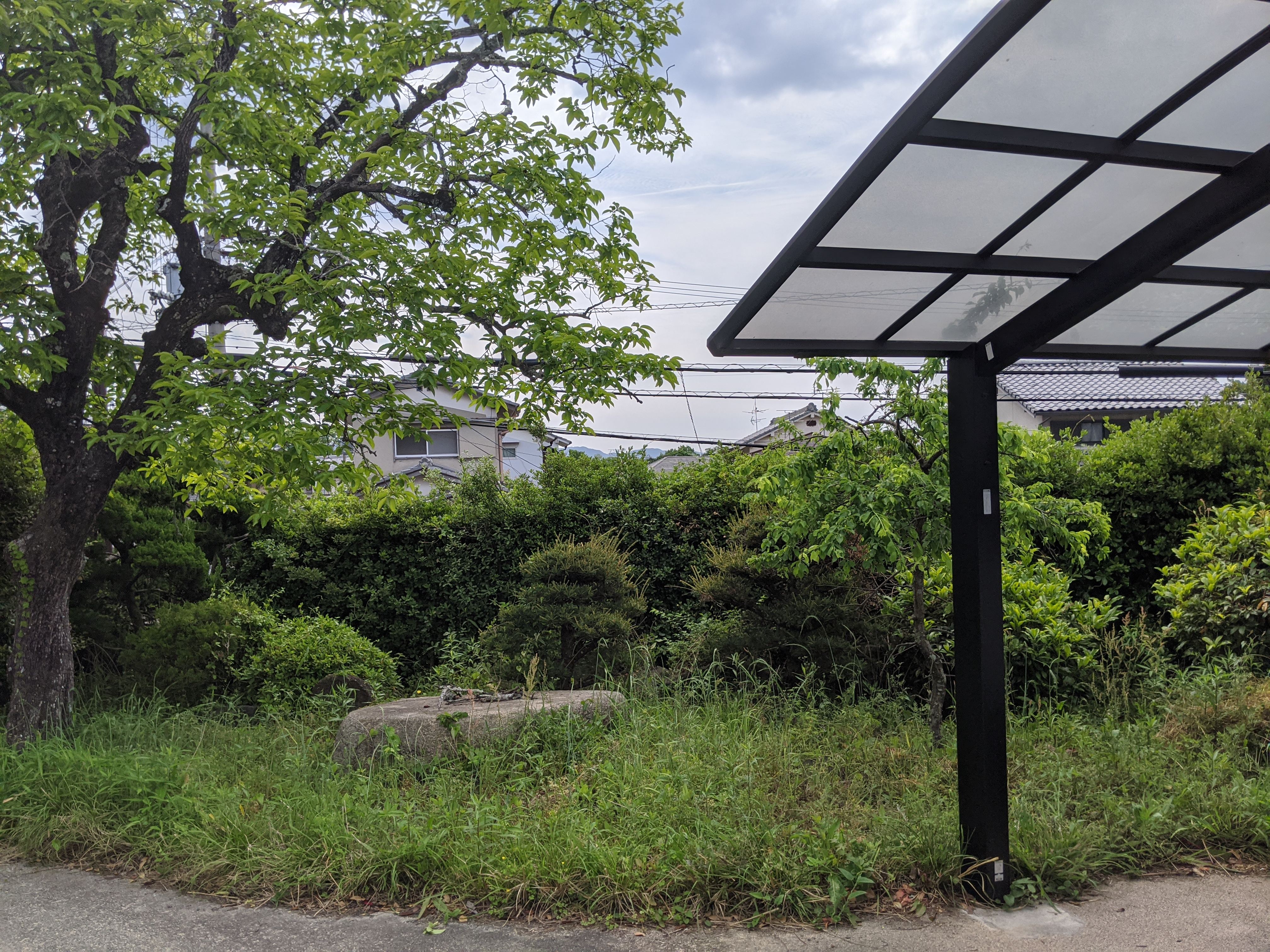 奈良県奈良市 お庭 草刈り、剪定